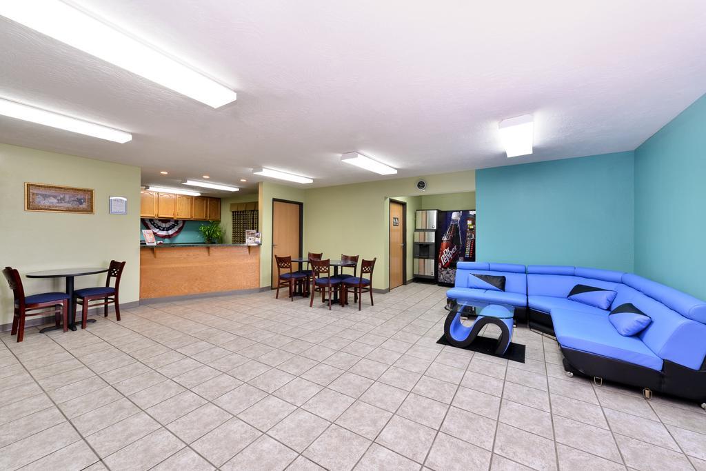 Americas Best Value Inn - Seymour Экстерьер фото