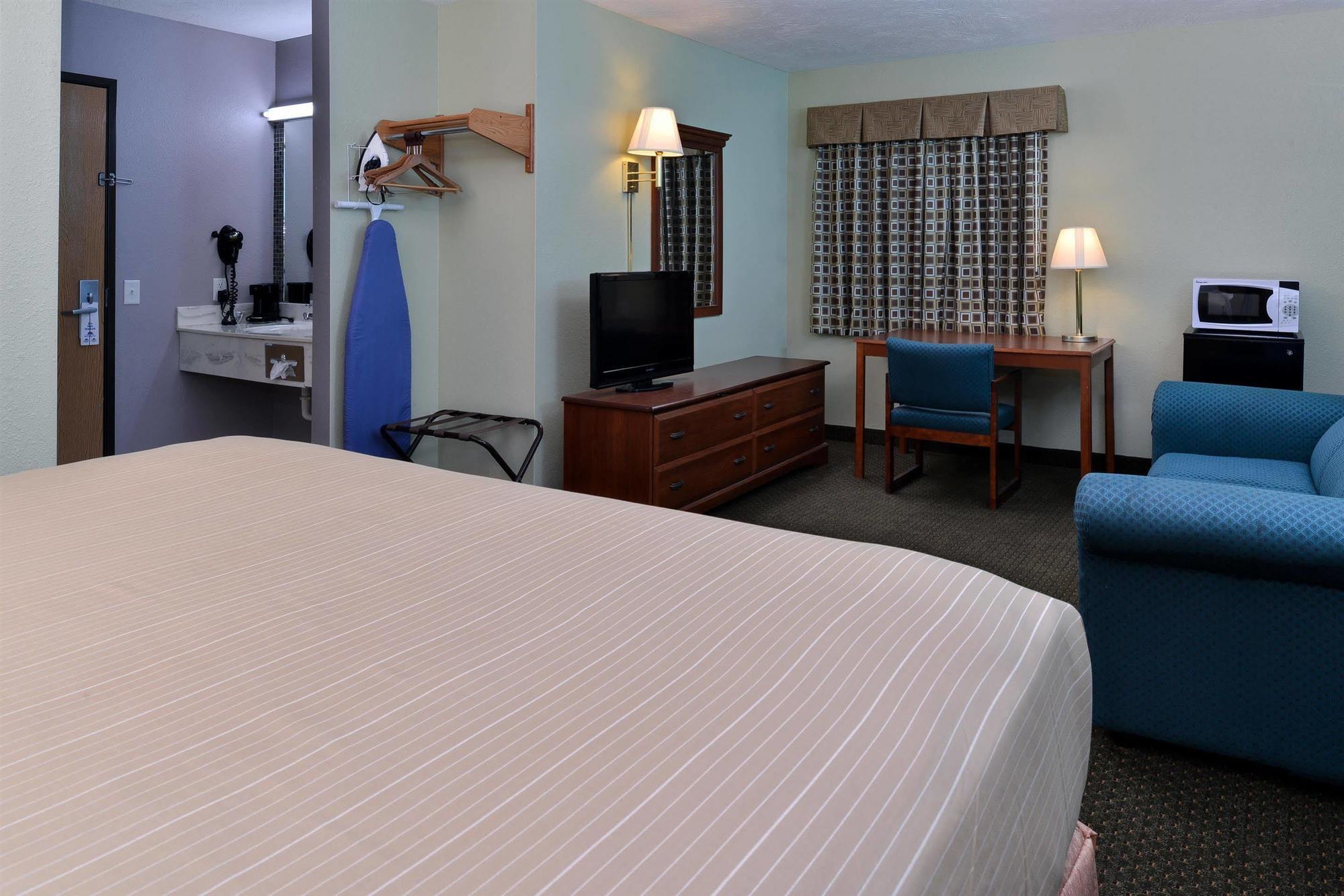 Americas Best Value Inn - Seymour Экстерьер фото