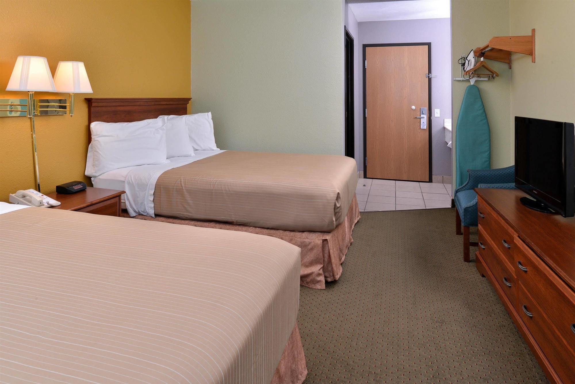 Americas Best Value Inn - Seymour Экстерьер фото