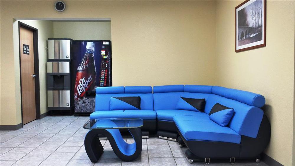 Americas Best Value Inn - Seymour Интерьер фото